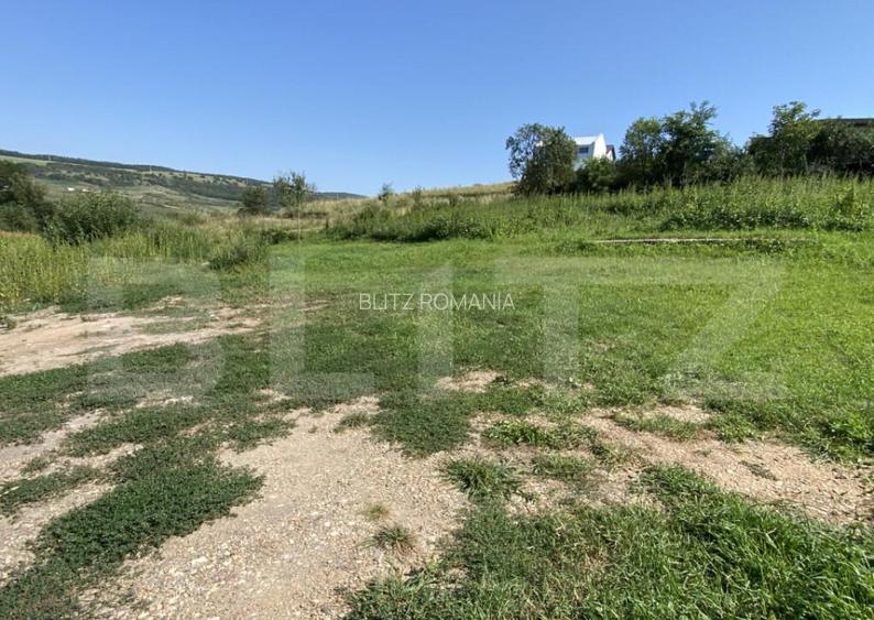 Teren intravilan, 1540 mp, 32 mp front, Corusu Teren intravilan, 1540 mp, 32 mp front, Corusu