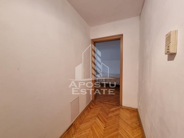 Apartament cu 1 camera, centrala proprie, zona Complexul ... - 9