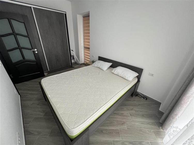 Apartament 2 camere, bloc nou, etaj 2(lift), zona Scoala 10 - 5