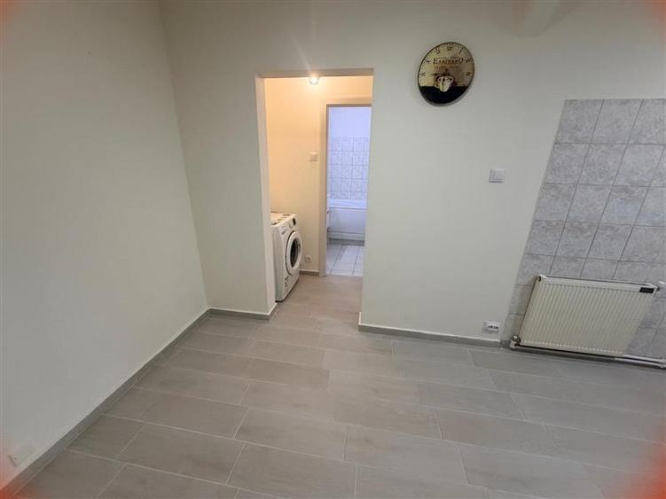 Apartament cu 2 camere decomandat, mobilat în Dacia