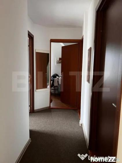 Casă cu 4 camere cu Teren 500 Mp în Central