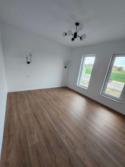 Case de vanzare 2 dormitoare - 4