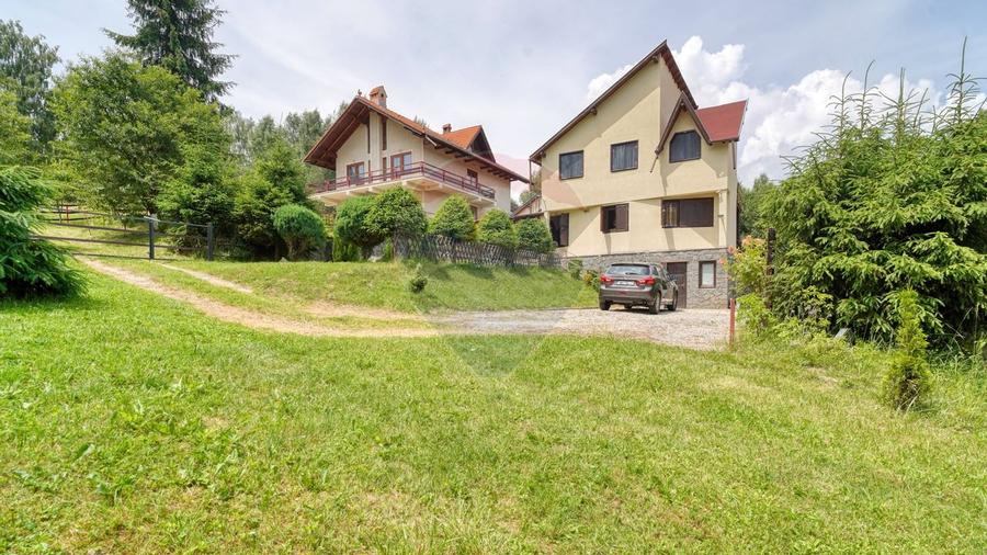 Casa / Vila  de vacanta ideala in satul Drumul Carului, zona Moieciu - 11