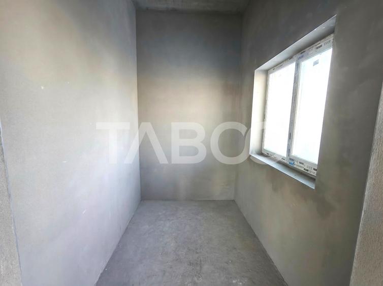 Spatiu comercial 84 mp cu vitrina si 4 locuri de parcare de inchiriat - 3