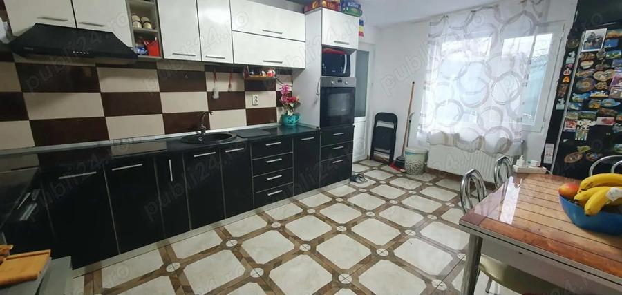 Vand casa in Barcane?ti - 8