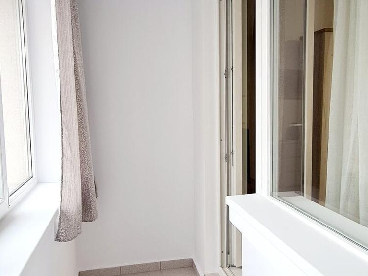 Theodor Pallady/piata Trapezului,1 minut metrou - 1