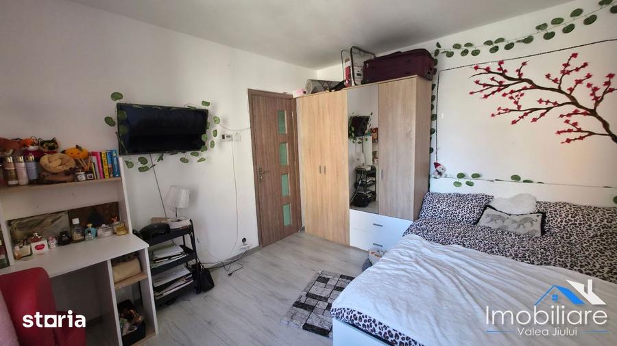 Apartament 2 camere decomandate Lupeni | Bulevardul Pacii, Etaj 2/10 - 3