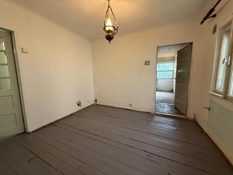 Teren cu casa de renovat Bulevardul Basarabia Murgeni comision zero - 12