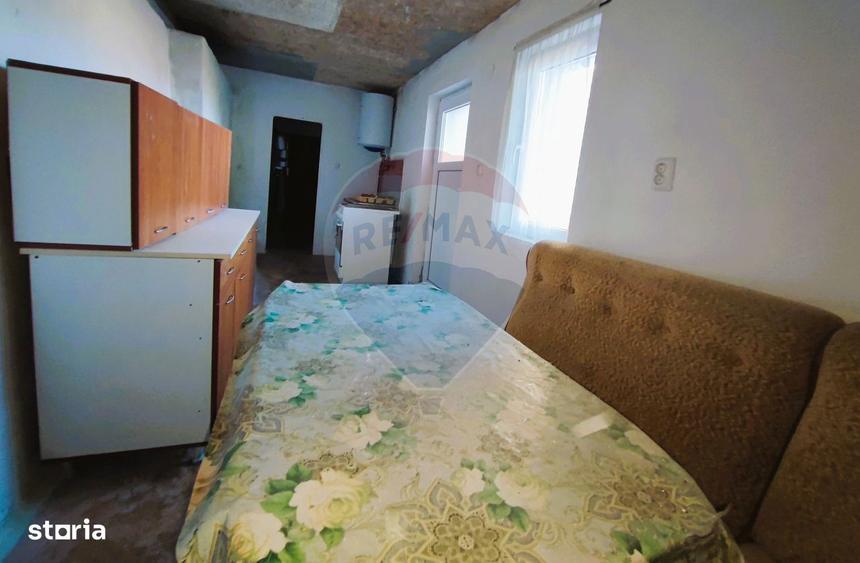Casa / Vila cu 2 camere de vanzare - 3