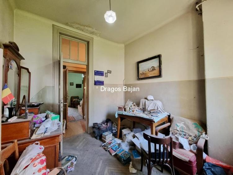 Cismigiu // Curte in proprietate // Vila renovata - 15