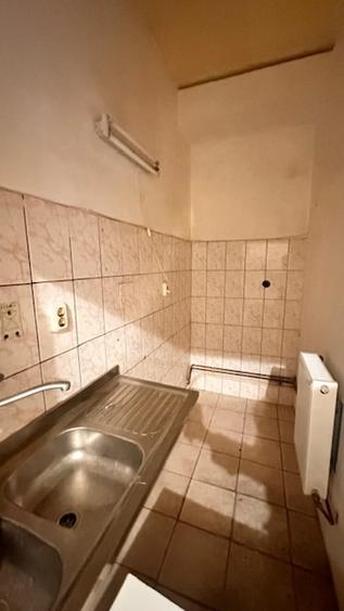 VICTORIEI (Zona Bucla) spatiu comercial stradal 85mp ! - 2