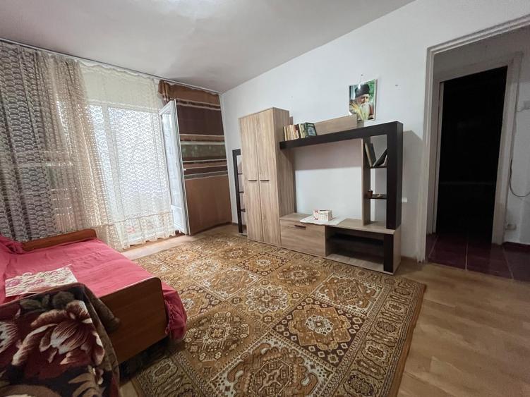 Apartament de inchiriat, 2 camere, semidecomandat, 45 mp, Alexandru cel Bun - 5