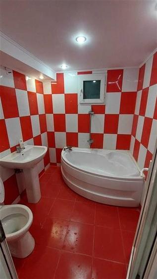 Vanzare Apartament 4 Camere Semidecomandat Sos. Berceni - 3