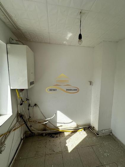 Casa batraneasca cu 800 mp teren de vanzare in Tache / Bacau - 7