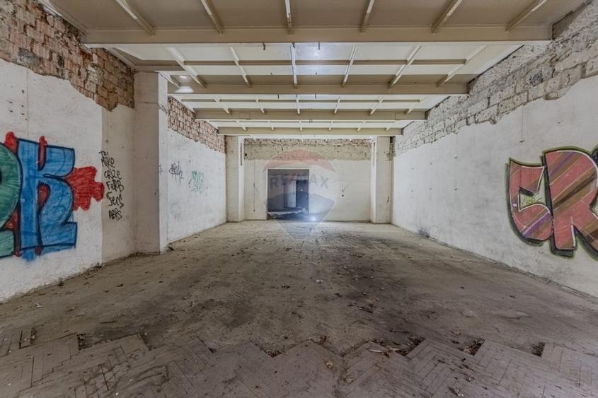 Spatiu industrial de 2060mp cu teren de 3358mp de vanzare Str Turnului - 60