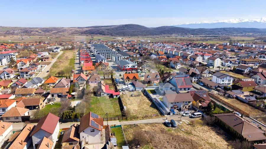 Teren intravilan in Selimbar, Sibiu | 1.024 mp | Deschidere 22 m - 4