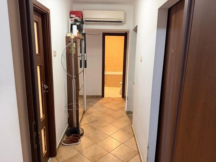 Apartament cu 2 camere decomandat în Colentina
