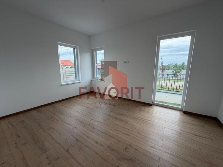 Duplex cu 3 camere cu Canalizare în Ianova