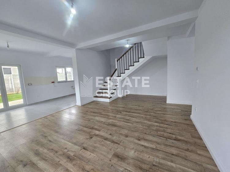 Duplex cu 5 camere cu Canalizare în Giarmata