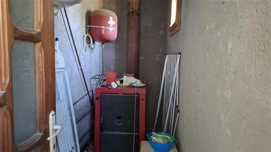 Casă individuală cu 4 camere cu Teren 1250 Mp în Petrești