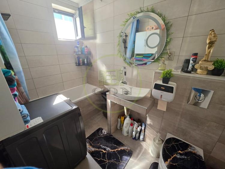Apartament cu 3 camere decomandat, mobilat în Șelimbăr