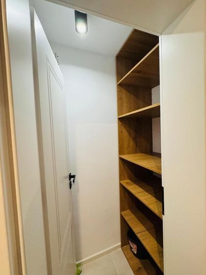 Apartament cu 3 camere decomandat, mobilat în Tineretului