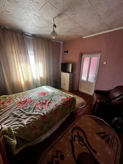 Casă cu 3 camere în Pecineaga