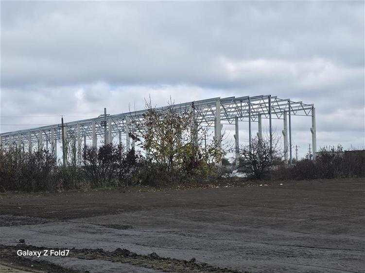 Spațiu industrial, de 3,000 mp, în Mogoșoaia