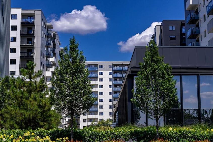 Apartament cu 3 camere decomandat, mobilat în Pipera