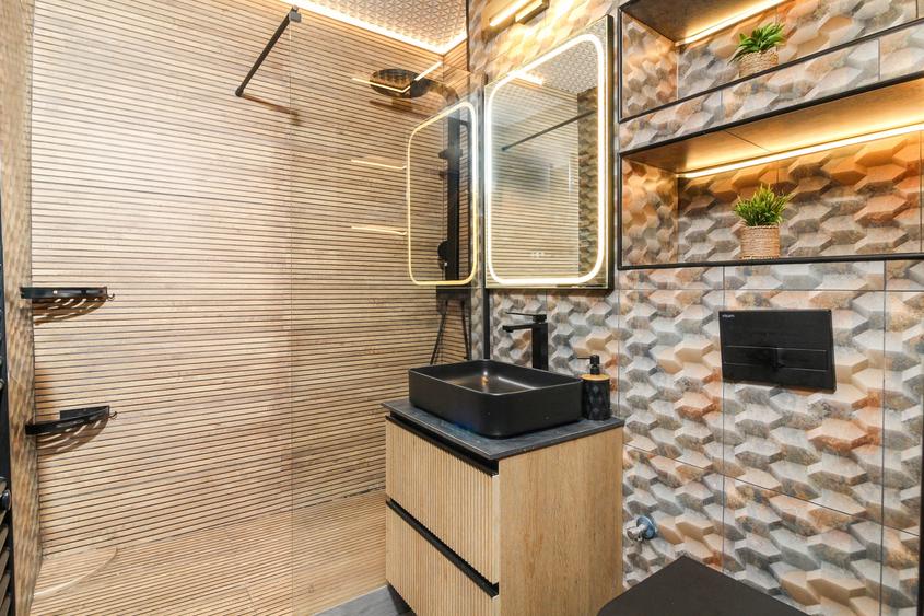 Apartament cu 3 camere decomandat, mobilat în Zorilor