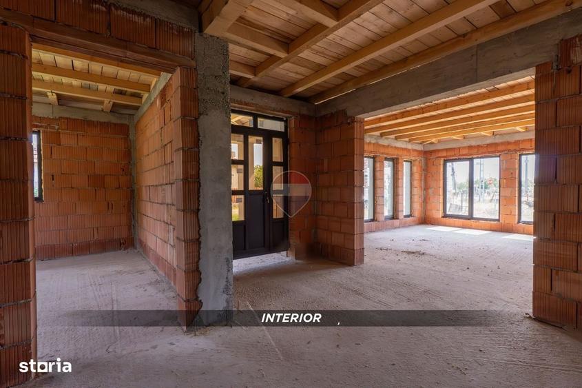 Casă cu 3 camere în Săbișa