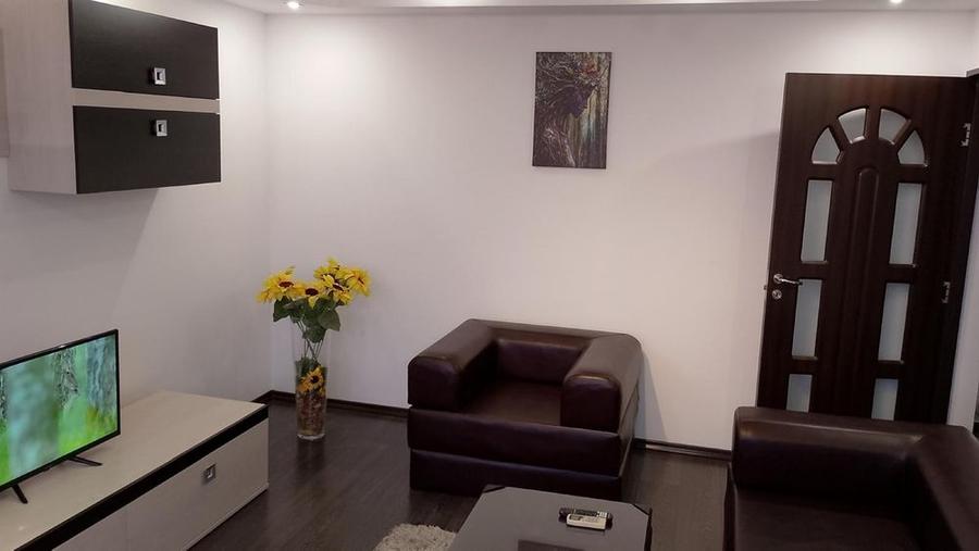 Apartament cu 2 camere decomandat în Cantemir