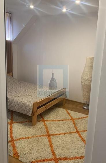 Apartament cu 3 camere decomandat în Schei