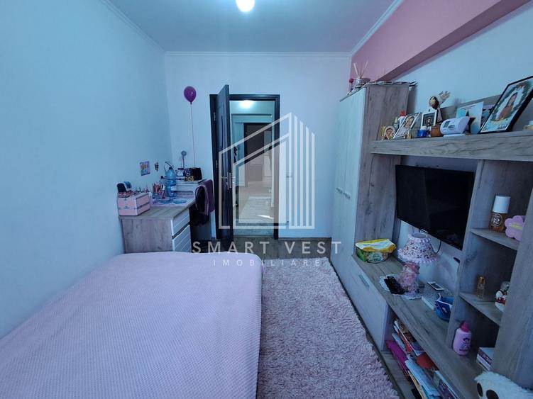 Apartament cu 3 camere decomandat, mobilat în Micro 16