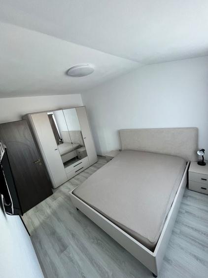 Apartament cu 2 camere semidecomandat în Sânpetru