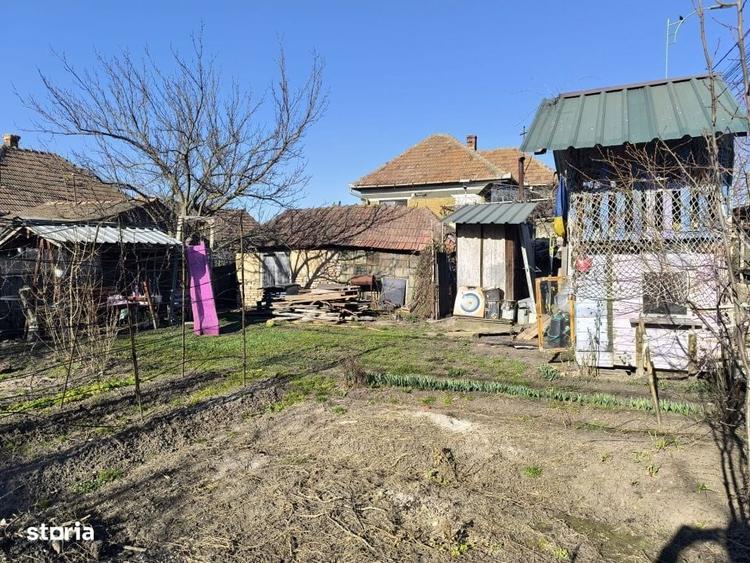 Casă cu 2 camere în Sânnicoară