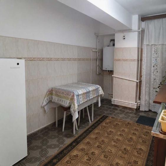 Apartament cu 3 camere decomandat în Unirii Nord