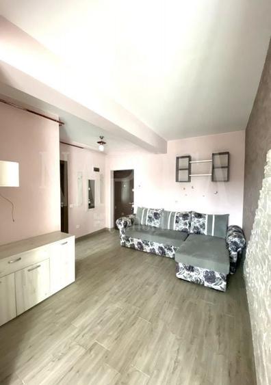 Apartament cu 3 camere semidecomandat în Florești — fotografia 1