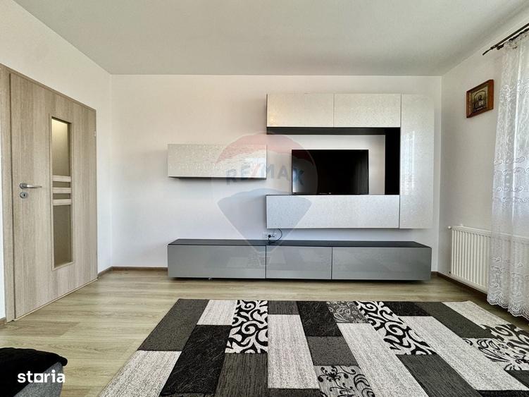 Apartament cu 2 camere decomandat în IAR
