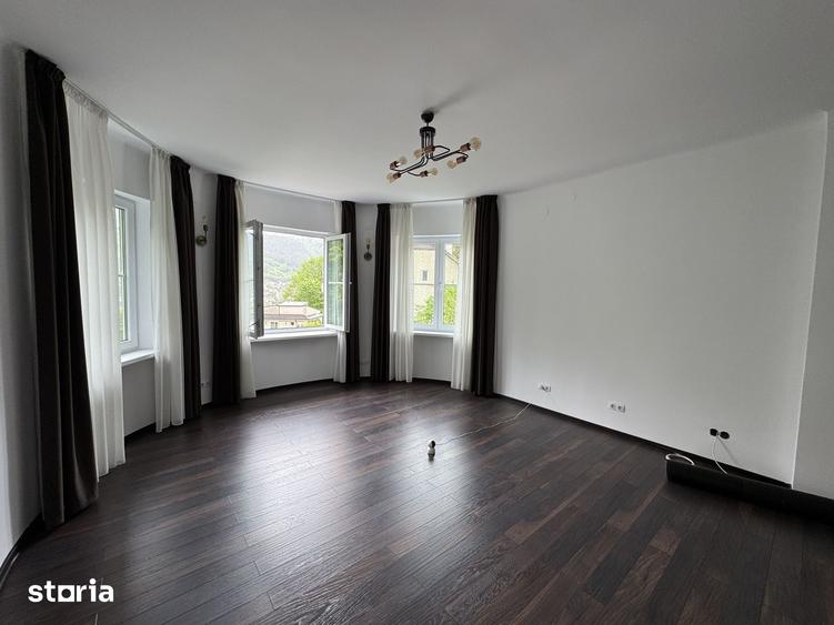 Apartament cu 2 camere, mobilat în Schei