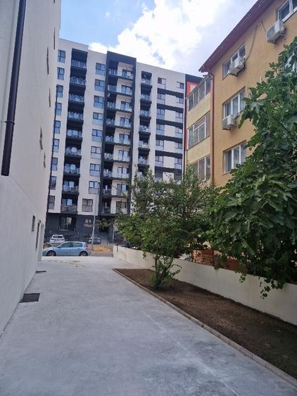 Apartament cu 3 camere decomandat în Energia