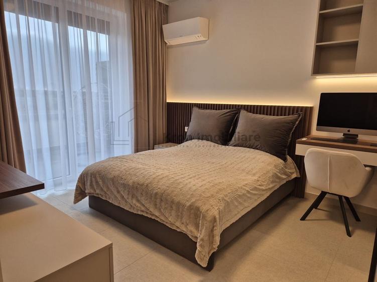 Apartament cu 3 camere decomandat, mobilat în Centură
