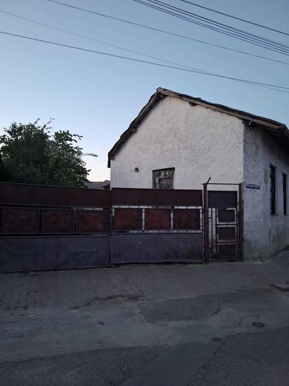 Casă cu 4 camere în Ultracentral