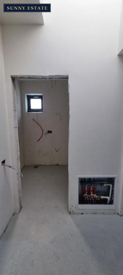 Casă individuală cu 4 camere cu Canalizare în Exterior Est