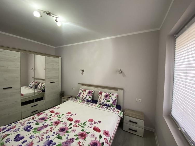 Apartament cu 3 camere decomandat, mobilat în Dumbrăvița