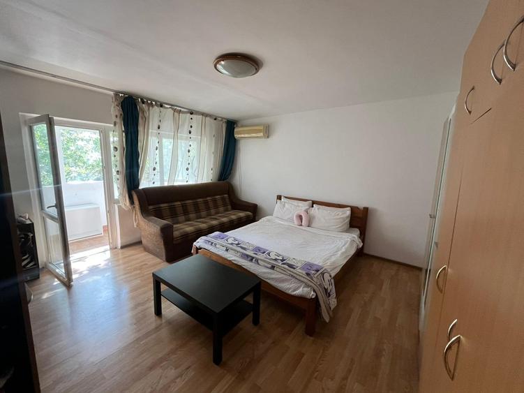 Garsoniera Mall Vitan, mobilata si utilata modern, renovata, curata, libera - 1