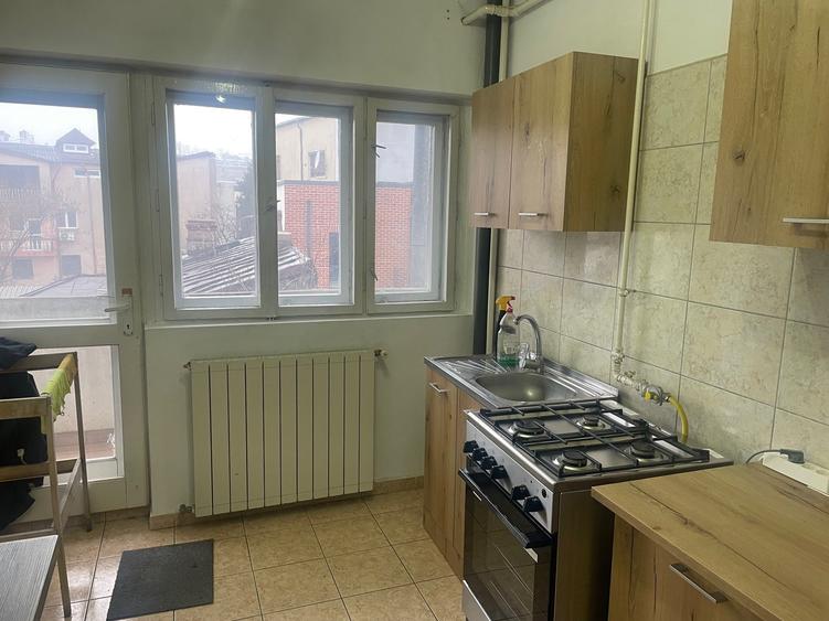 Unirii-Mitropolie 4 Camere Decomandat - 8