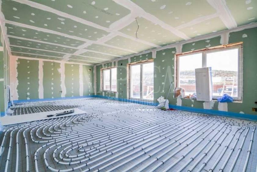 Apartament 4 camere de vanzare in Floresti - 4