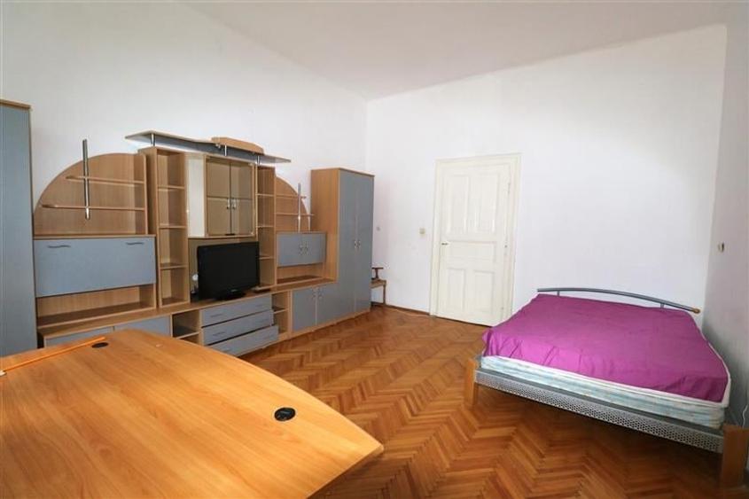 Apartament 3 camere  , centrala proprie , Central - 1