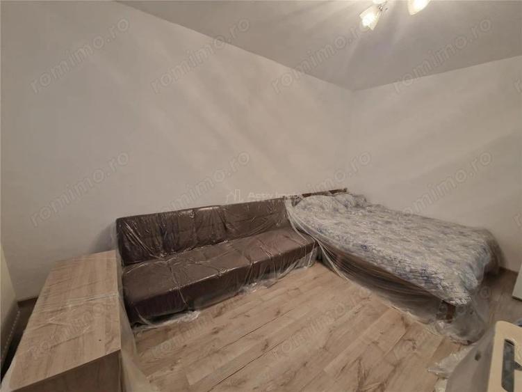 Garsoniera , renovata, etaj 3 - Brazda - Casa de Sanatate - 2